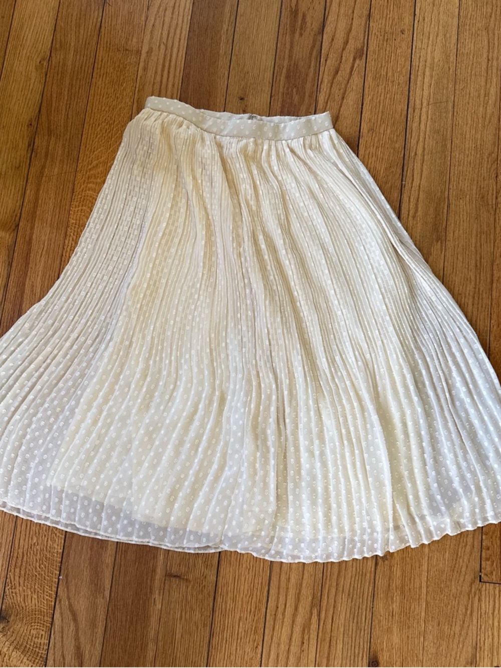 Lulu's Cream Pleated Midi Skirt with Dotted Texture